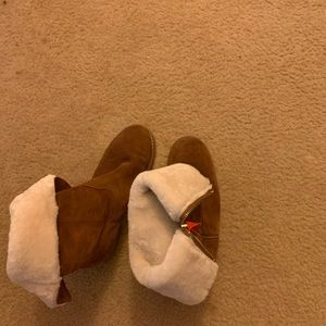 Boden shearling boots